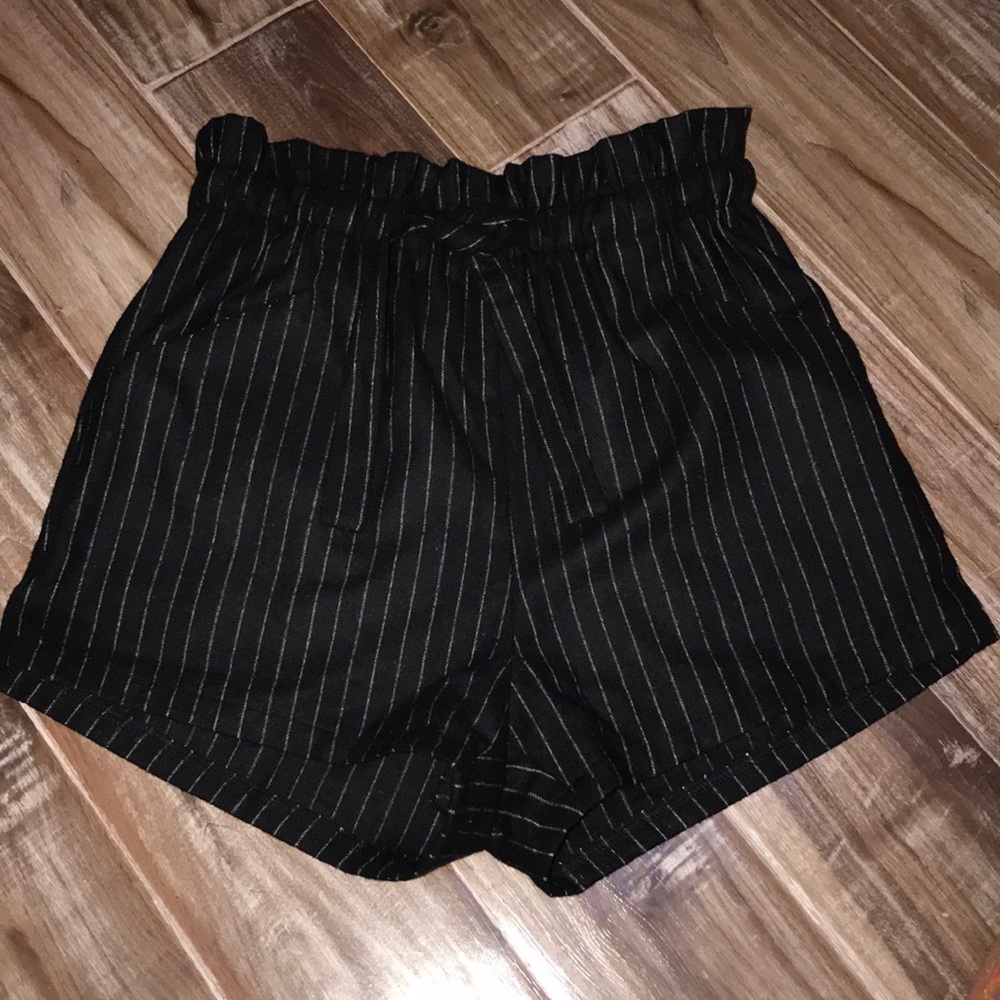 NWTS Pinstriped Dressy Shorts 🔥 $10 sale